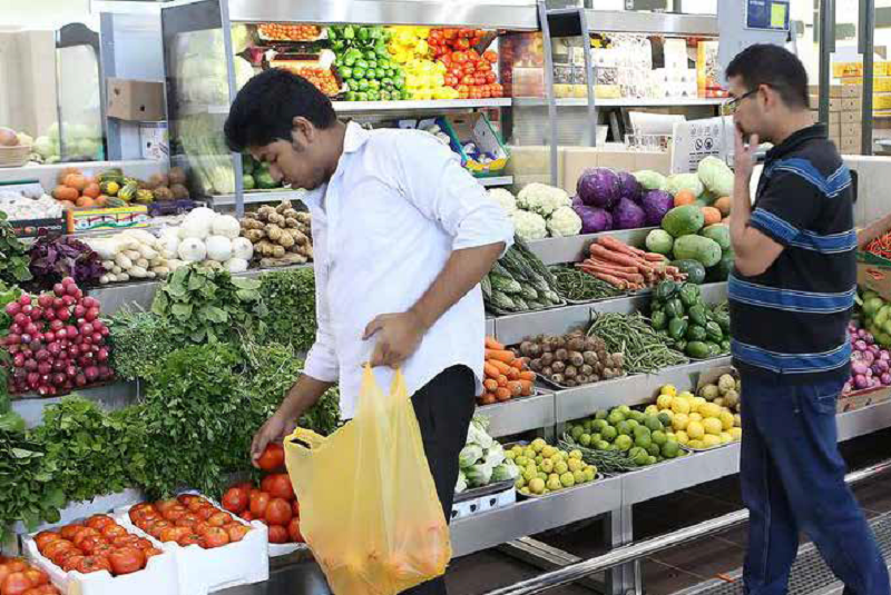 Cleaning in open food markets